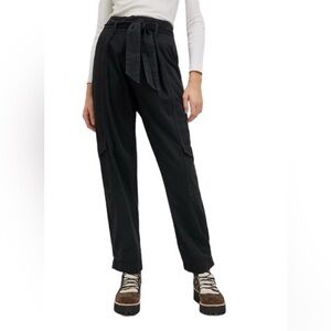 NWT EDWIN Harlow Ultra High-Rise Paperbag Relaxed Jeans size 25, sold at Anthro
